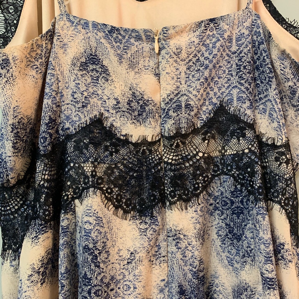 Lace Romper from Dress Up Boutique - Picture 4 of 4